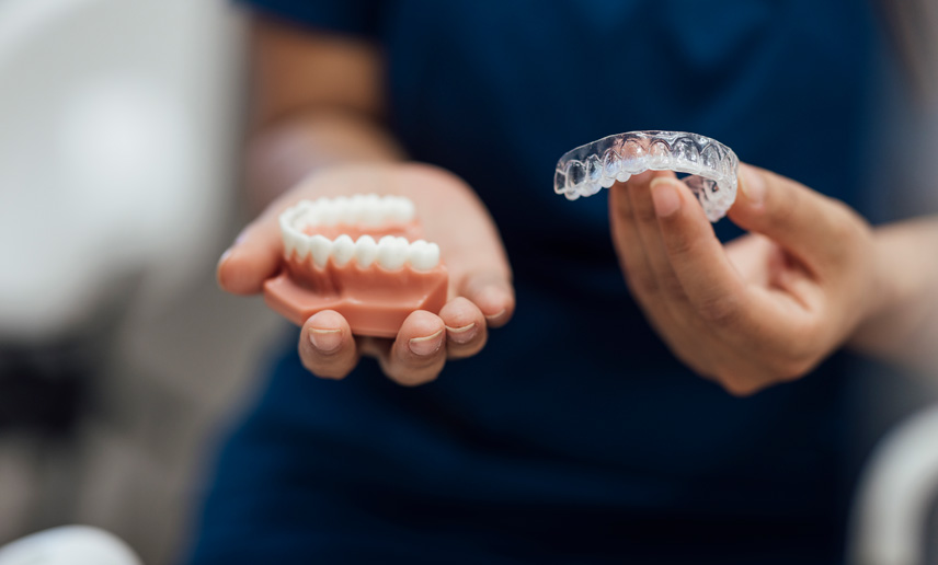 Braces vs Invisalign® - we explain your options Braces vs Invisalign® - we explain your options